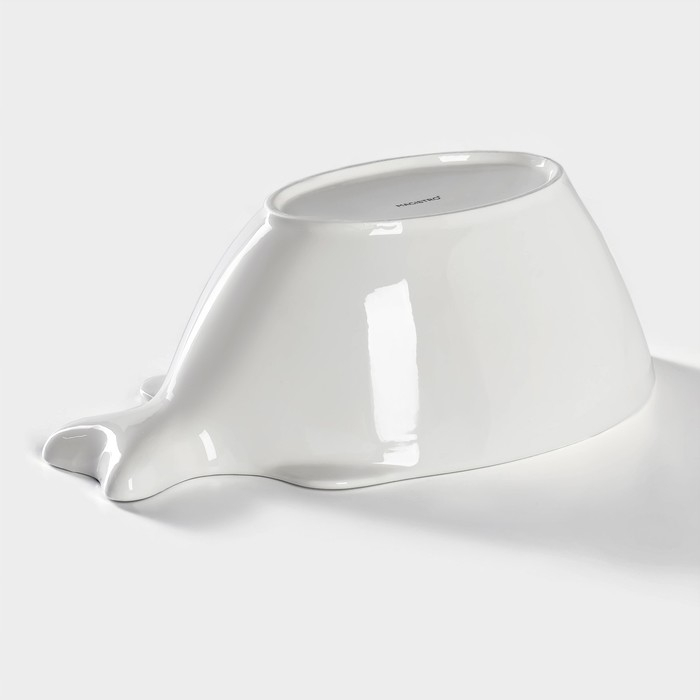 Салатник фарфоровый Magistro «Рыбка», 2 л, 31×17×10,5 см, цвет белый