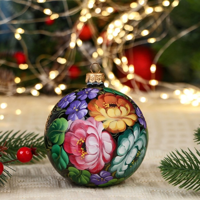 Набор из 4-х ёлочных шаров 100 мм «Блики счастья» Набор из 4-х ёлочных шаров 100 мм «Блики счастья»