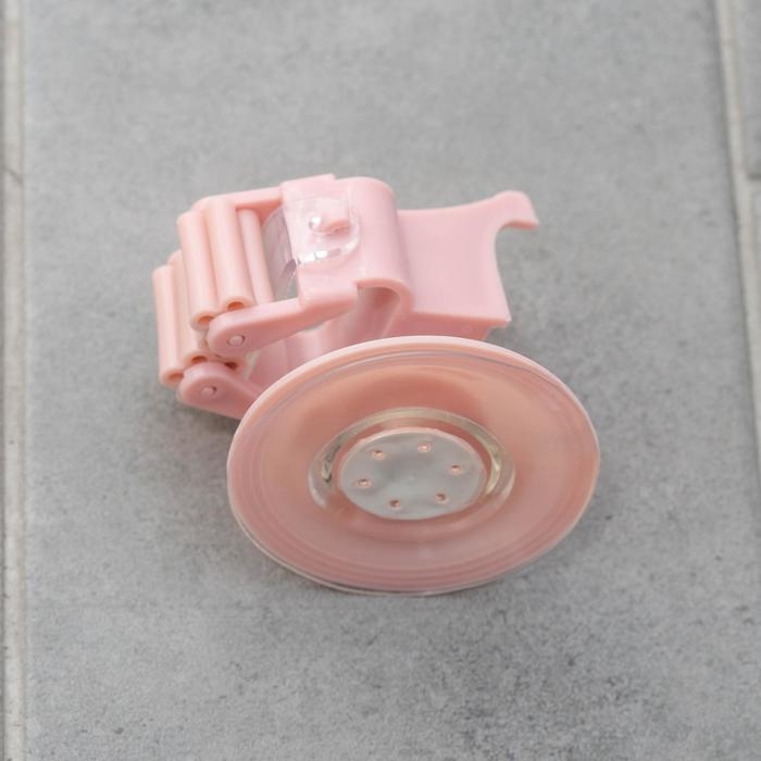 Держатель для уборочного инвентаря на вакуумной присоске, 5,5×5,5×7 см, цвет МИКС Держатель для уборочного инвентаря на вакуумной присоске, 5,5×5,5×7 см, цвет МИКС