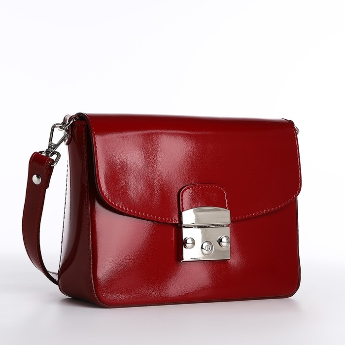 Сумка женская на клапане, цвет красный Сумка женская на клапане, цвет красный