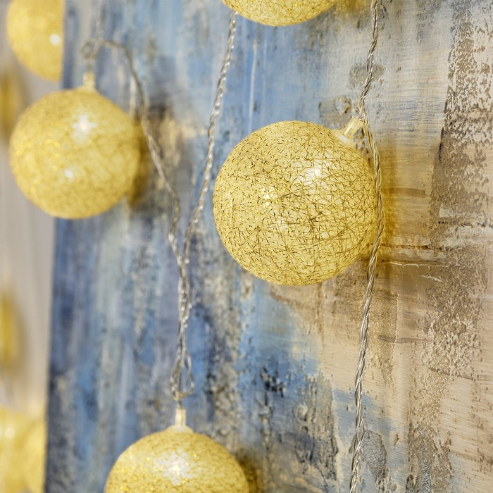 Гирлянда «Нить» 5 м с насадками «Клубки золотистые», IP20, прозрачная нить, 20 LED, свечение тёплое белое, 220 В