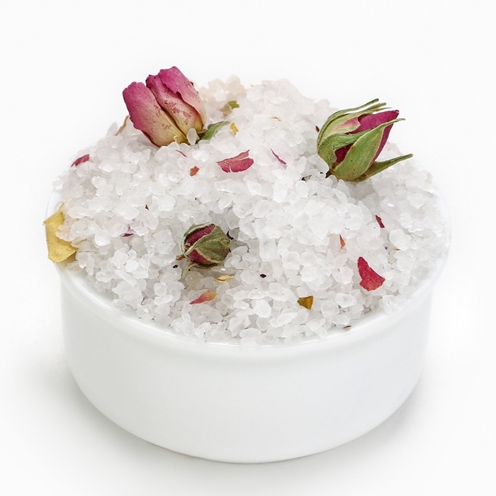 Соль для ванны с лепестками розы и календулы, 400 г, Новый Год Соль для ванны с лепестками розы и календулы, 400 г, Новый Год