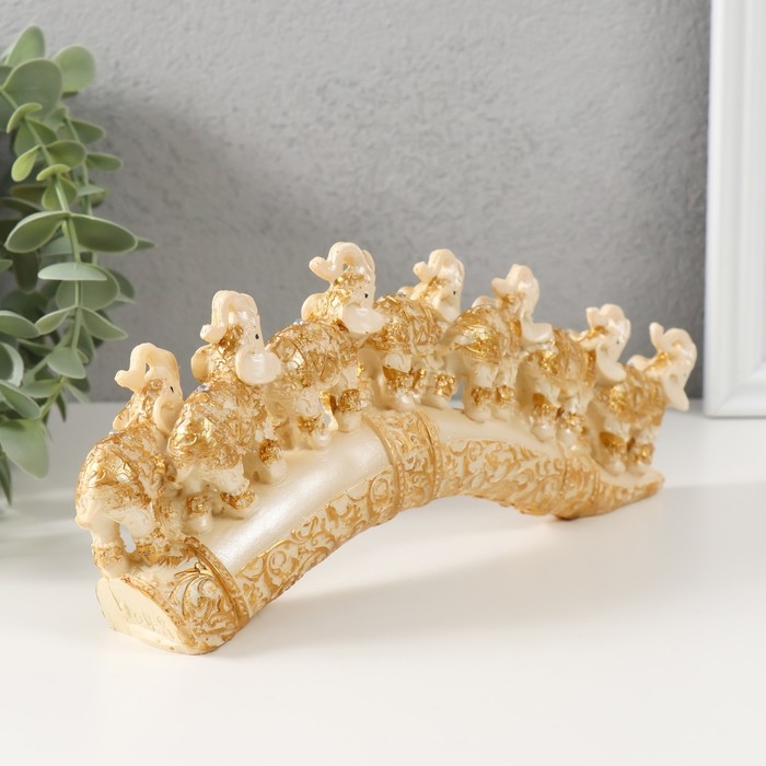 Сувенир полистоун Сувенир полистоун "Семь слонов на бивне" резной 10х24х3,5 см