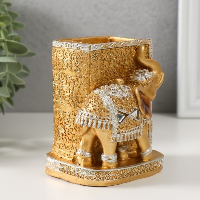 Сувенир полистоун карандашница Сувенир полистоун карандашница "Слон у золотой книги" 10,5х8,3х7 см