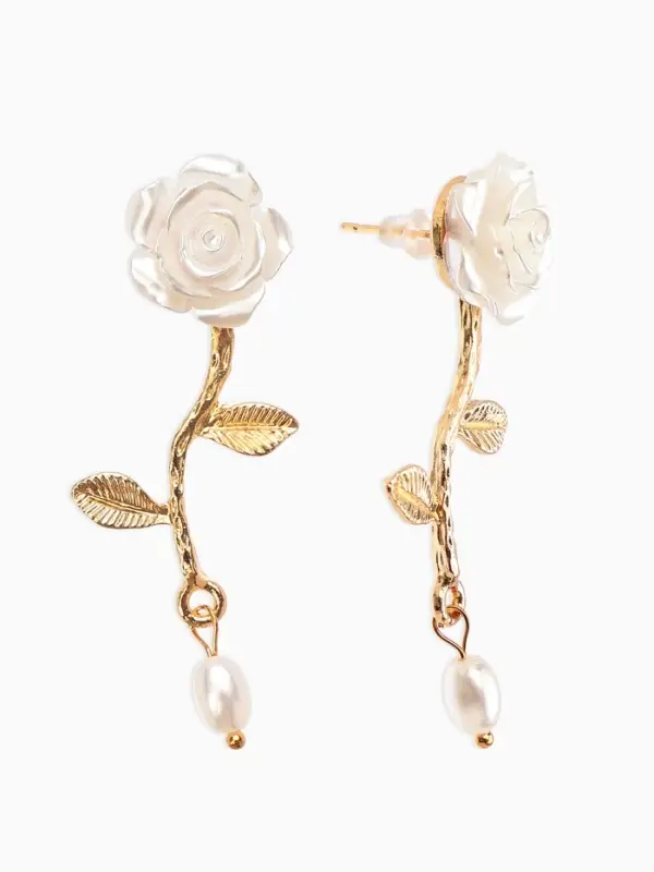 Серьги &laquo;Цветок розы&raquo;, белые в золоте