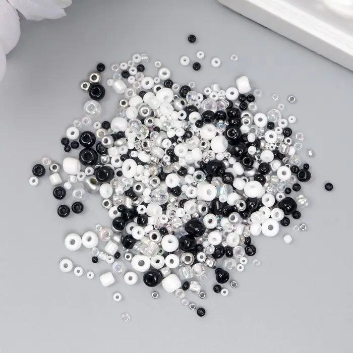 Бисер стекло 6/0 - 15/0  Бисер стекло 6/0 - 15/0 "Ассорти чёрно-белое" d=1,5-4 мм, н-р 10гр