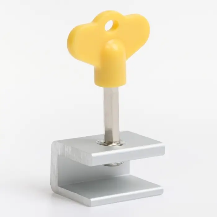 Блокиратор для окон и раздвижных дверей Крошка Я &laquo;Ключик&raquo;, под профиль 10 мм, желтый