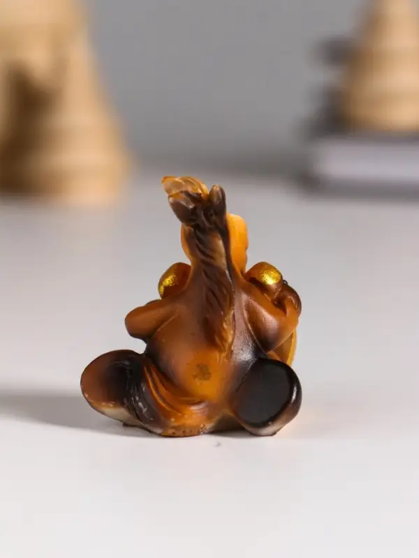 Сувенир полистоун Сувенир полистоун "Улыбающийся конь с подковой и клевером" МИКС 3,5х3х4 см