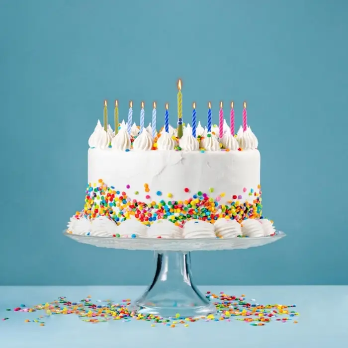 Свеча для торта, набор 12 витых, 1 музыкальная