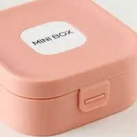 Шкатулка пластик для украшений с зеркалом, с ручкой 3 ячейки, 3 полосы, персик 9х9х3,8 см