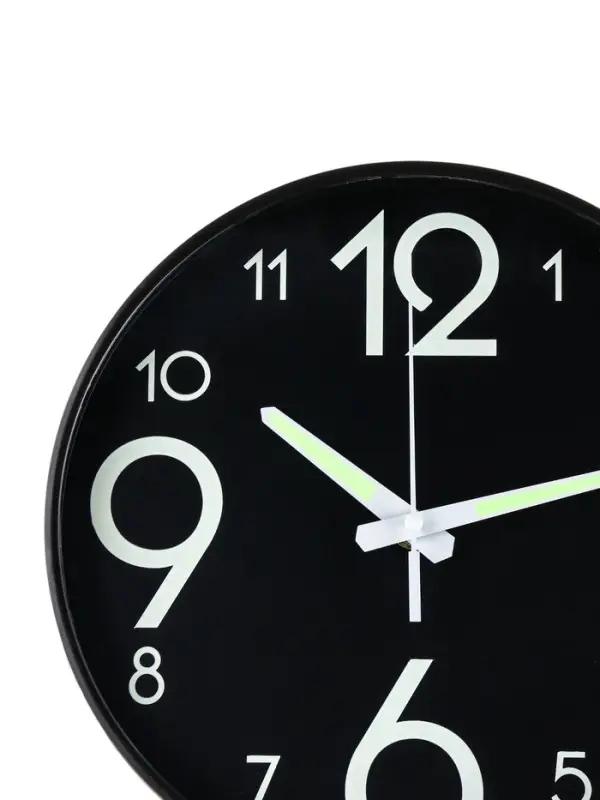 Часы настенные интерьерные &laquo;Классика&raquo;, плавный ход, светящиеся, d=25 см