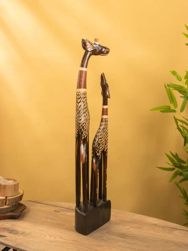 Сувенир "Жирафы" дерево 18х10х80 см