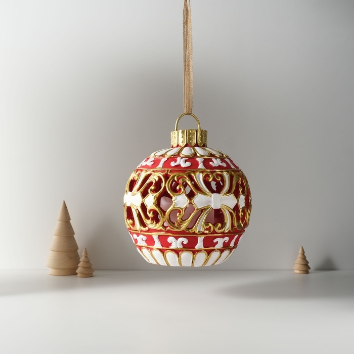 Сувенир полистоун свет Сувенир полистоун свет "Новогодний шар красный с белыми узорами" 16,5х16,5х20 см