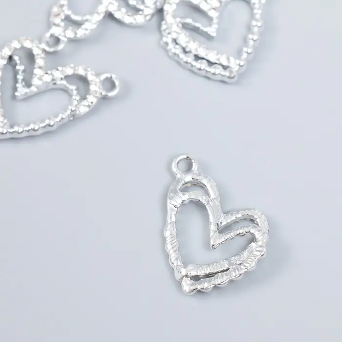 Декор для творчества металл, стразы "Два сердечка" серебро 2х2 см Декор для творчества металл, стразы "Два сердечка" серебро 2х2 см