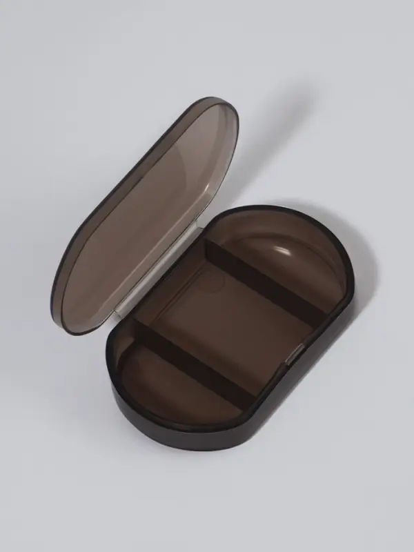 Таблетница - органайзер, 6×3.5×1.3 см, 3 секции, чёрная Таблетница - органайзер, 6×3.5×1.3 см, 3 секции, чёрная