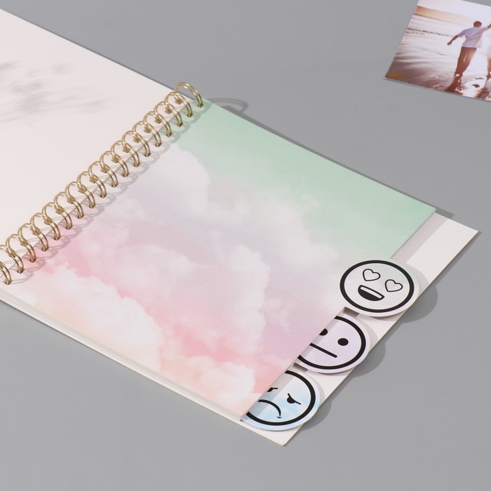 Фотоальбом на спирали 20 листов  Фотоальбом на спирали 20 листов "Облака" объёмный элемент + 4 вкладки 24х24 см