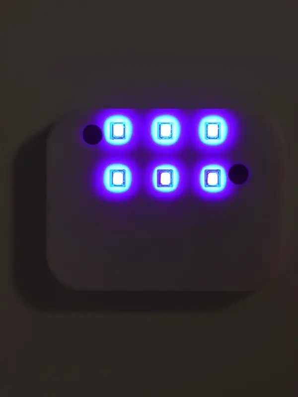 Туалет закрытый с УФ-лампой и миской 52×38×37 см, серый Туалет закрытый с УФ-лампой и миской 52×38×37 см, серый