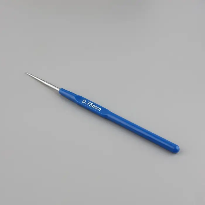 Крючок для вязания, с пластиковой ручкой, d=0.75 мм, 13.5 см, синий