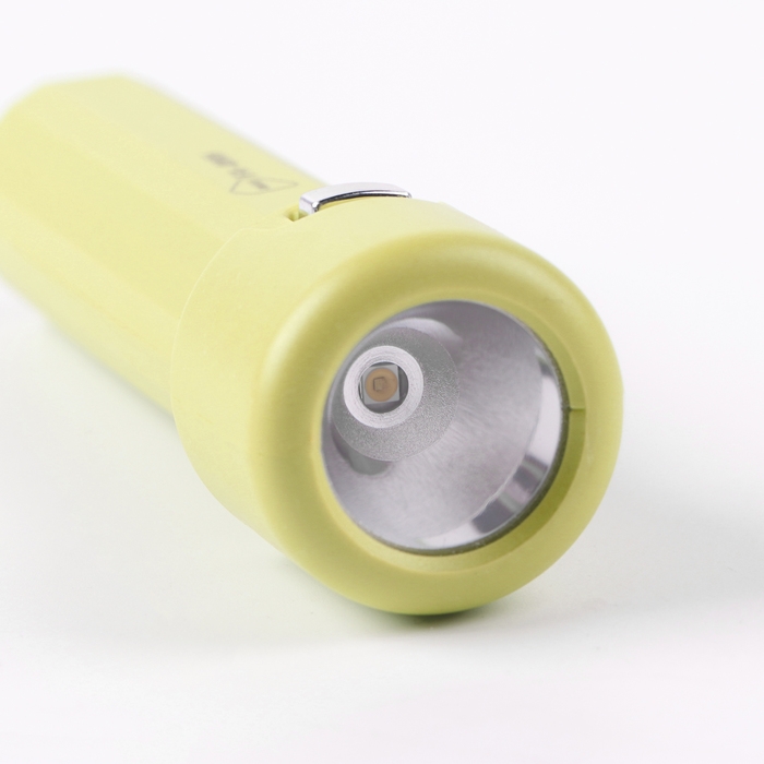 Фонарь ручной аккумуляторный, 1.5 Вт, 800 мАч, 3535LED, 3 режима, IPX2, 10.5 х 3 см, желтый Фонарь ручной аккумуляторный, 1.5 Вт, 800 мАч, 3535LED, 3 режима, IPX2, 10.5 х 3 см, желтый