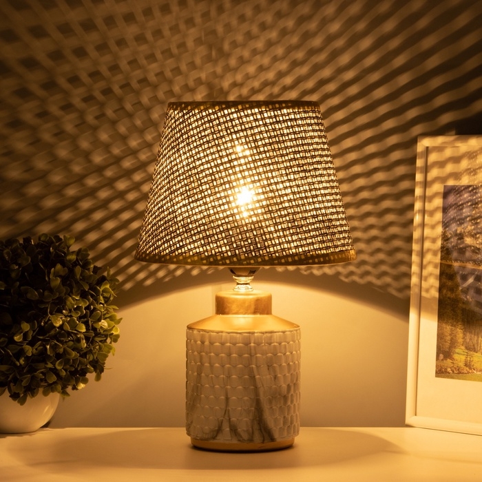 Лампа настольная Лампа настольная "Мрамор" 1х40Вт Е27 черный/золото 22,5х22,5х35см