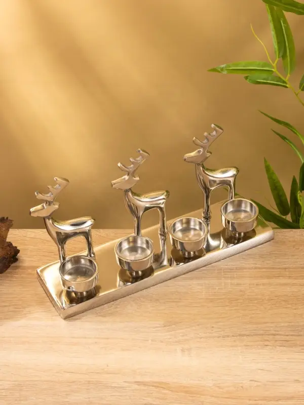 Подсвечник на 4 свечи  Подсвечник на 4 свечи "Трио оленей" алюминий 30х9х15 см