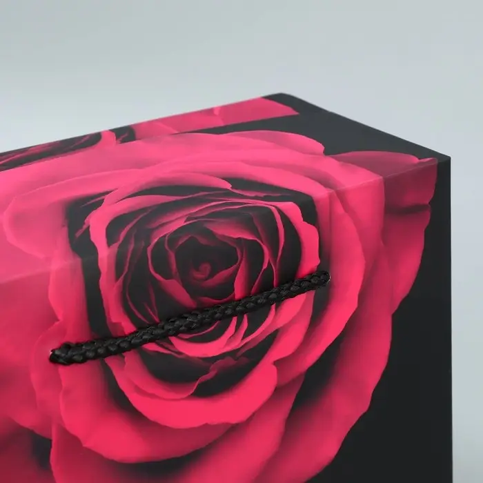 Пакет—коробка, подарочная упаковка, «Beautiful», 23 х 18 х 11 см Пакет—коробка, подарочная упаковка, «Beautiful», 23 х 18 х 11 см