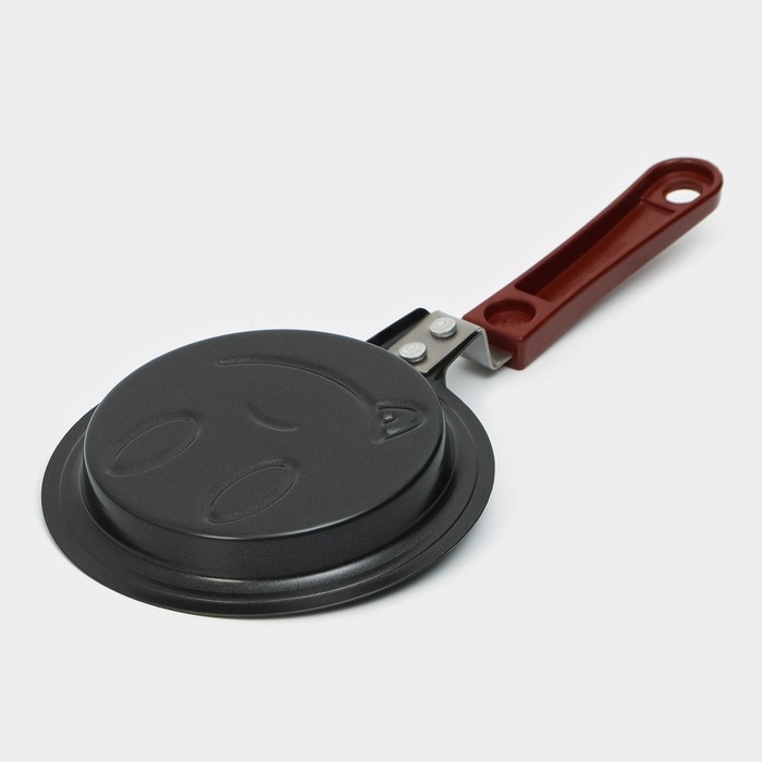 Сковорода Доляна «Улыбка», d=12 см, пластиковая ручка, антипригарное покрытие, цвет чёрный