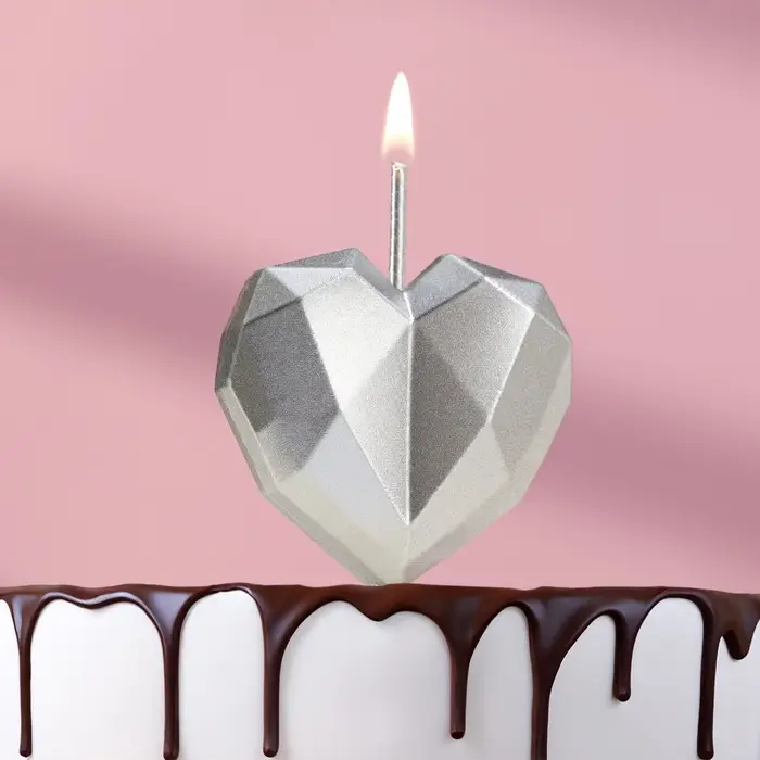 Свеча для торта &laquo;Сердце&raquo;, серебристая