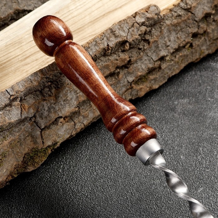 Кочерга узбекская 30/1 см, полная длина 54 см, сталь 3 мм, с узором, с деревянной ручкой Кочерга узбекская 30/1 см, полная длина 54 см, сталь 3 мм, с узором, с деревянной ручкой