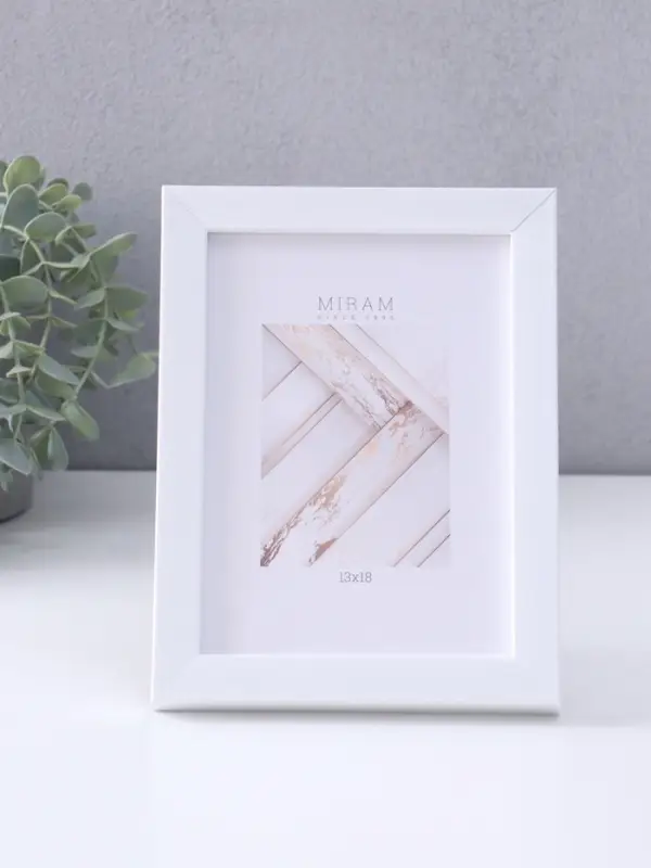 Фоторамка для фото 13&times;18 см &laquo;МИРАМ&raquo;, пластик, белый, (пластиковый экран)