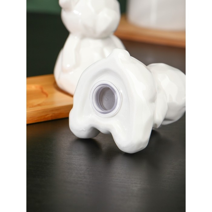 Набор фарфоровый для специй на бамбуковой подставке BellaTenero «Медведи», 2 предмета: солонка 80 мл, перечница 80 мл, цвет белый