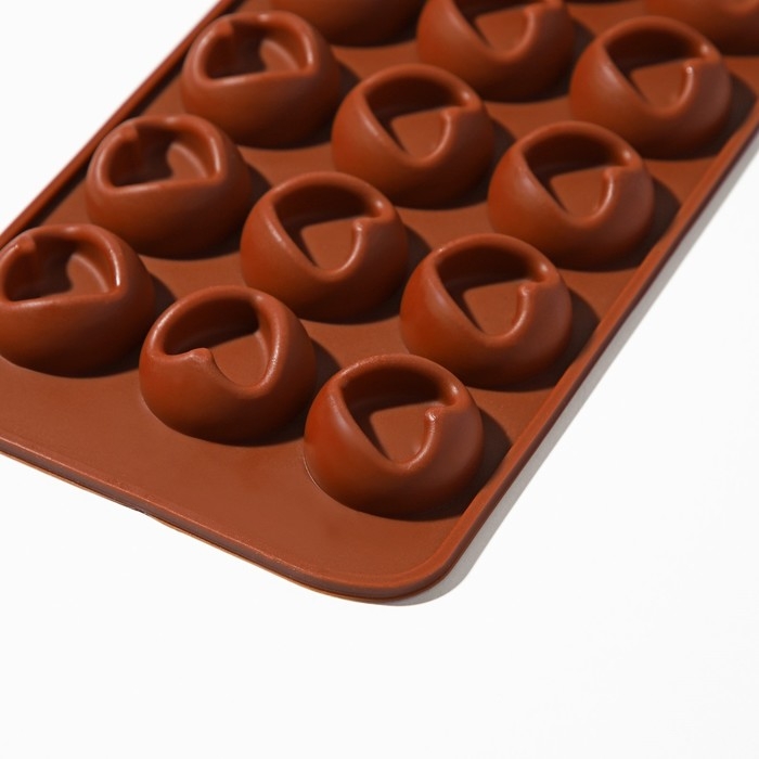 Форма для конфет и шоколада Доляна «Сердце», силикон, 23,2×12×1 см, 15 ячеек (d=3,3 см), цвет коричневый Форма для конфет и шоколада Доляна «Сердце», силикон, 23,2×12×1 см, 15 ячеек (d=3,3 см), цвет коричневый