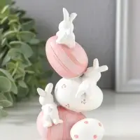 Сувенир полистоун "Зайки и пасхальные яички - куча-мала" 6,5х4,5х12 см