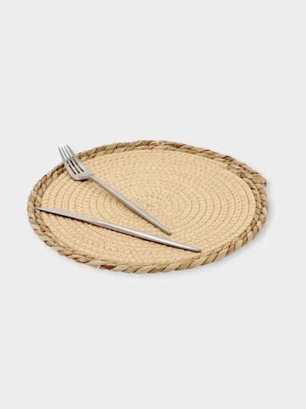 Салфетка сервировочная на стол Доляна &laquo;Мэг&raquo;, d=30 см, бежевая