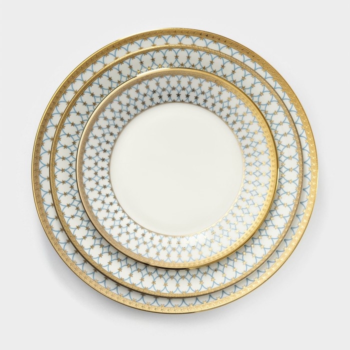 Набор тарелок фарфоровых Royal, 3 предмета: d=18/23/25,7 см, цвет белый Набор тарелок фарфоровых Royal, 3 предмета: d=18/23/25,7 см, цвет белый