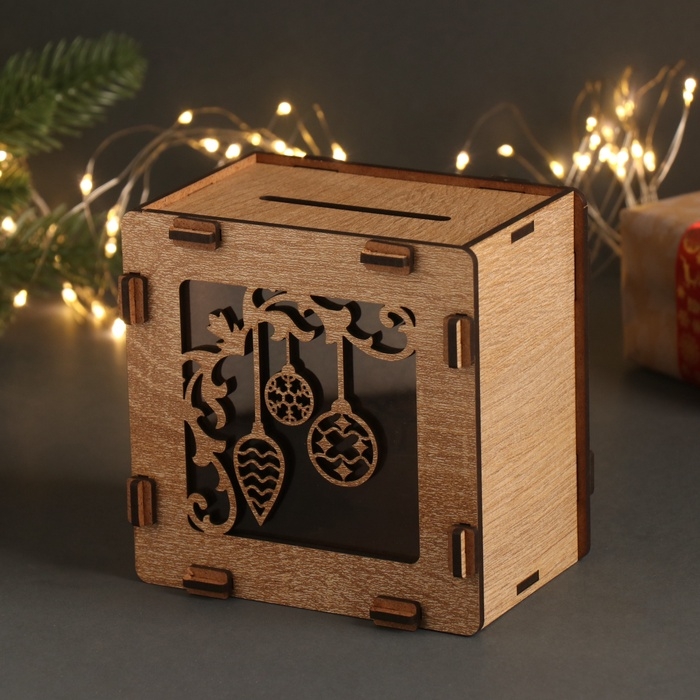 Новогодняя копилка  Новогодняя копилка "Новогодние игрушки" 12х12х9 см