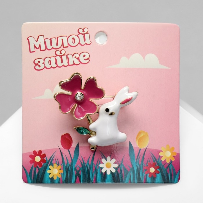 Брошь «Зайчик» с цветком, цветная в золоте Брошь «Зайчик» с цветком, цветная в золоте