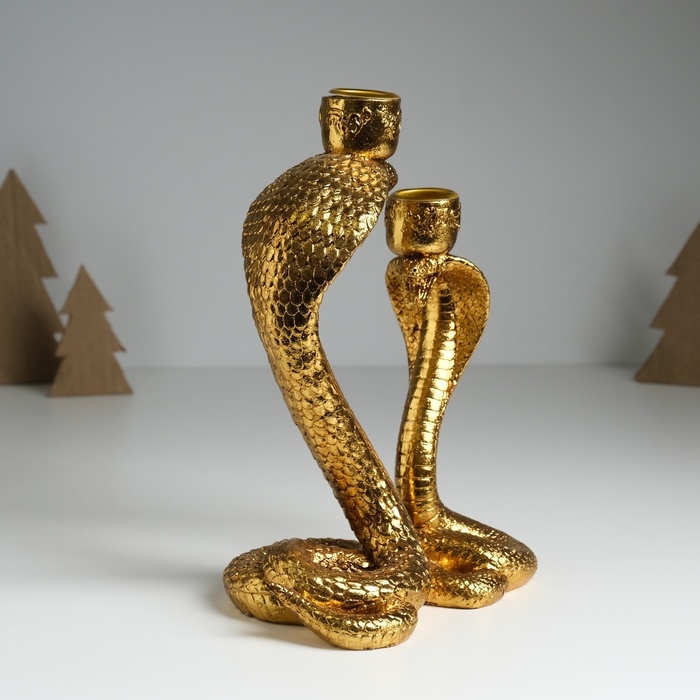 Подсвечник полистоун на 2 свечи Подсвечник полистоун на 2 свечи "Две королевские кобры" золото 14,5х10,5х21,2 см