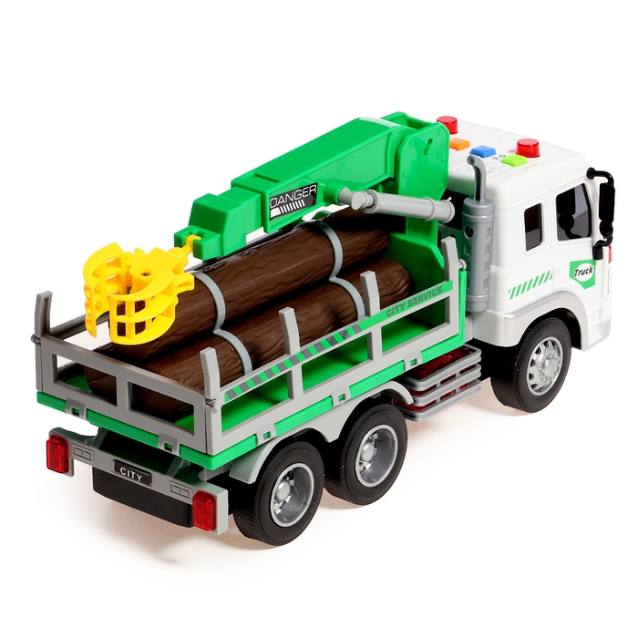 Грузовик «Лесовоз», инерция, 1:16, световые и звуковые эффекты Грузовик «Лесовоз», инерция, 1:16, световые и звуковые эффекты