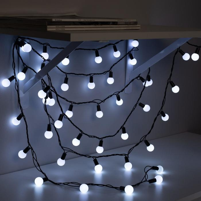 Гирлянда «Нить» 10 м с насадками «Шарики 2.5 см», IP44, тёмная нить, 100 LED, свечение белое, 8 режимов, 220 В Гирлянда «Нить» 10 м с насадками «Шарики 2.5 см», IP44, тёмная нить, 100 LED, свечение белое, 8 режимов, 220 В