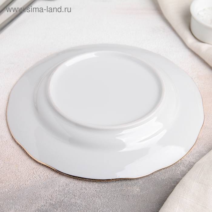 Тарелка фарфоровая «Изысканная», d=20 см, белая Тарелка фарфоровая «Изысканная», d=20 см, белая