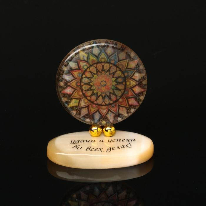 Изделие на подставке №5 Изделие на подставке №5"Мандала", селенит