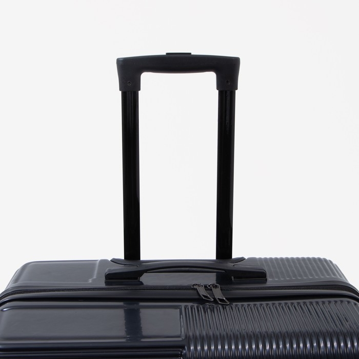 Чемодан большой 84 л (L), отдел на молнии, кодовый замок, цвет чёрный Чемодан большой 84 л (L), отдел на молнии, кодовый замок, цвет чёрный