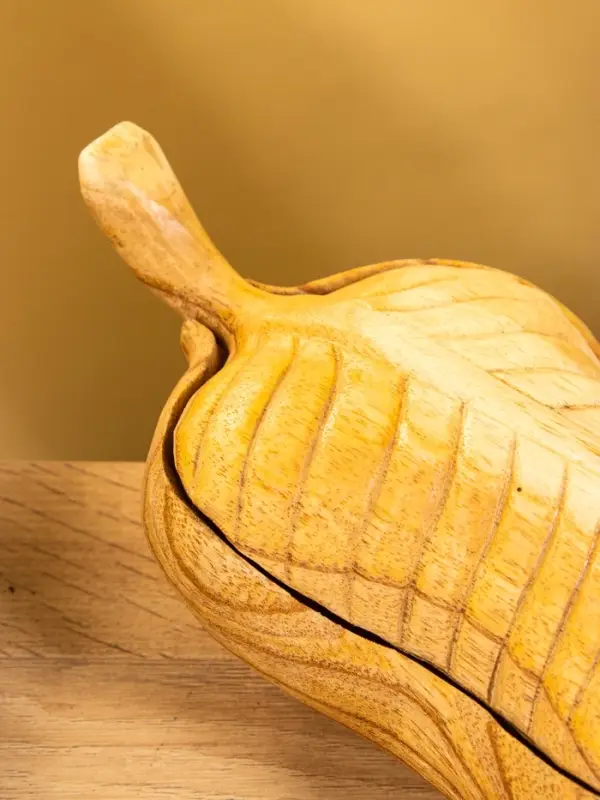 Конфетница Конфетница "Лист" дерево Джампинис 26х13х8 см