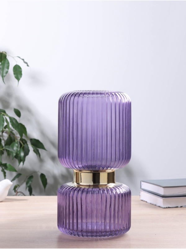 Ваза стекло настольная  Ваза стекло настольная "Мона" d-7см, h-27х11 см, сиреневый