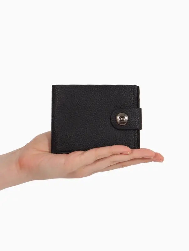 Портмоне мужское на магните, отдел для купюр, для карт, цвет чёрный