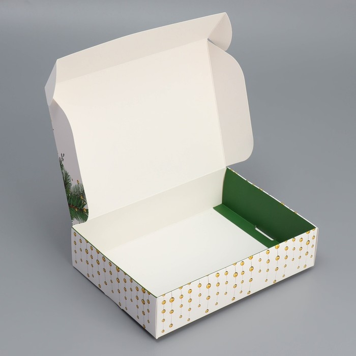 Коробка подарочная новогодняя складная «Чудеса случаются!», 21 х 15 х 5 см, Новый год Коробка подарочная новогодняя складная «Чудеса случаются!», 21 х 15 х 5 см, Новый год