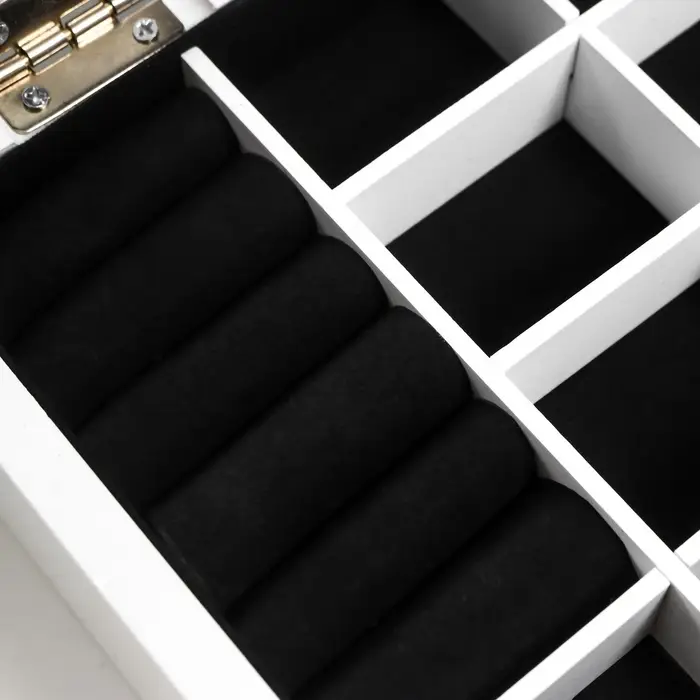 Шкатулка для украшений &laquo;Белоснежная&raquo;, дерево, 9&times;16&times;21 см