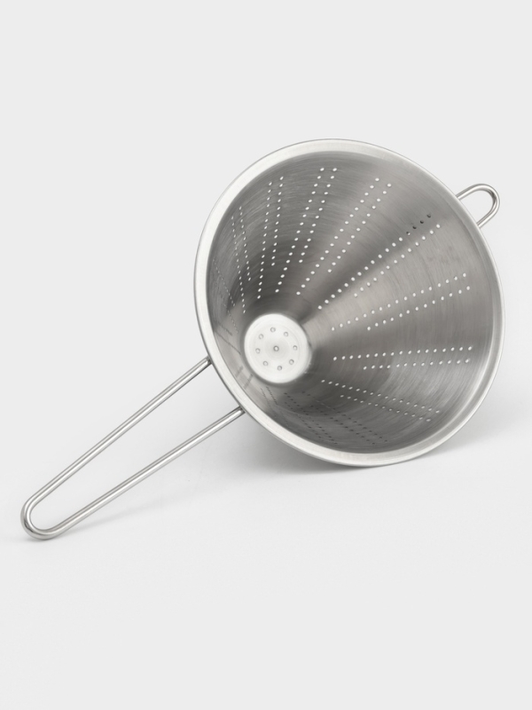 Дуршлаг конический d=18 см Дуршлаг конический d=18 см