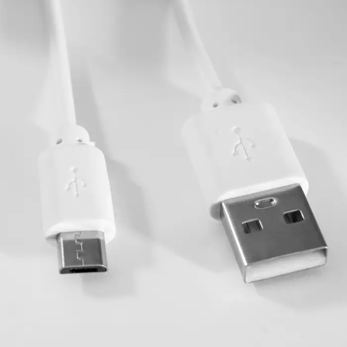 Лампа настольная RISALUX &laquo;Мими&raquo;, светодиодная, 3 Вт, диммер, USB, голубая, 8&times;12.5&times;32 см